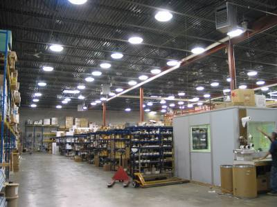 SERVO / STEPPER ASSISTED LIGHTING TECHNOLOGY (S.A.L.T.)™ WAREHOUSE LED LIGHTING